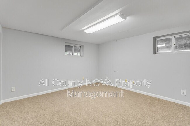 Building Photo - 7412 Marc Dr