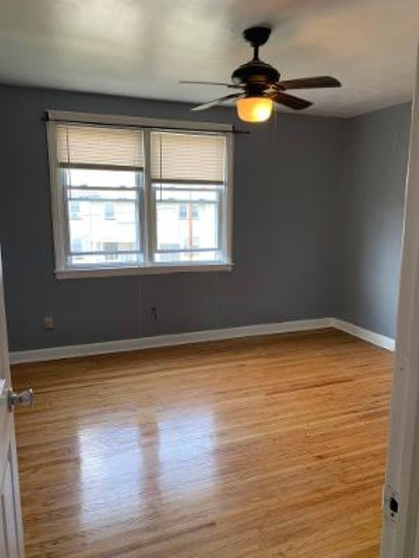 Master - 835 E 16th St