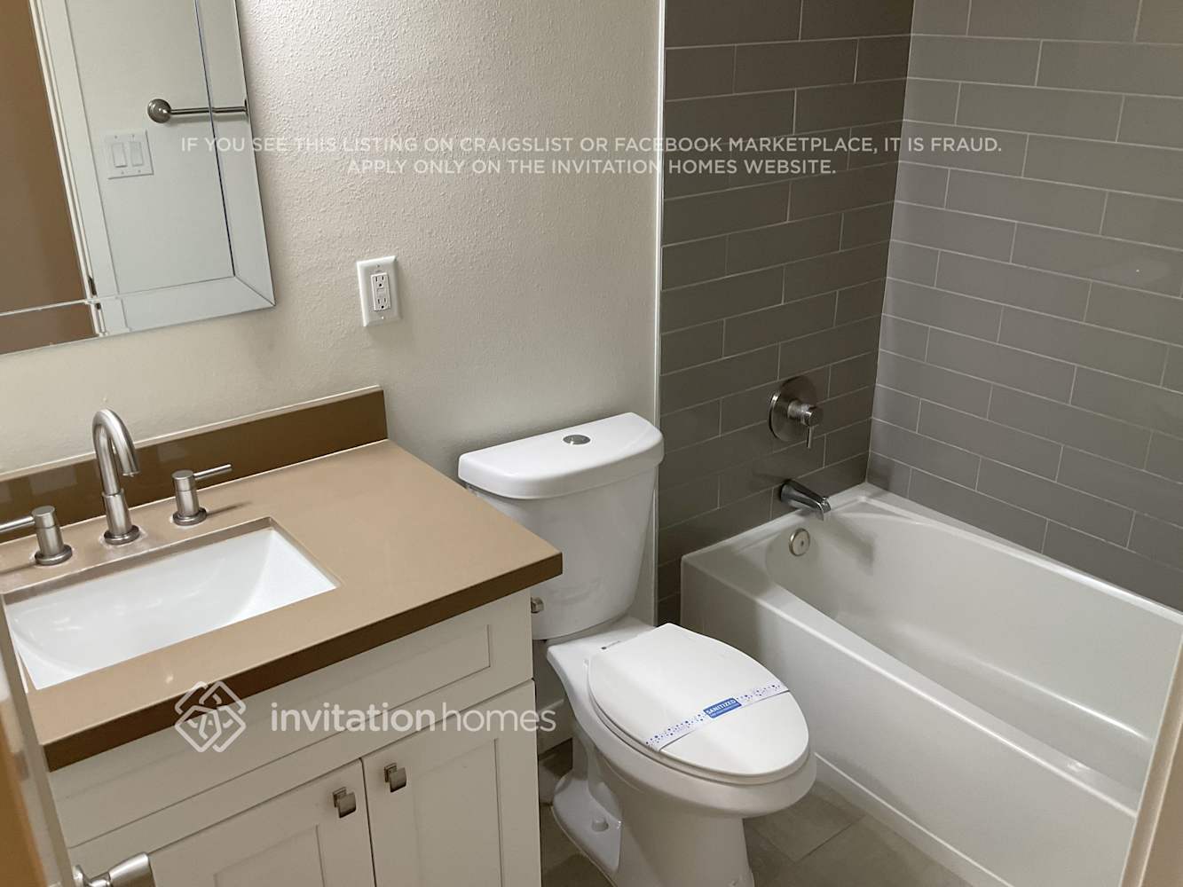 Building Photo - 7025 E Culver St