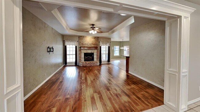 Building Photo - 1590 Deerwood Tr