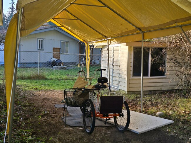 Building Photo - Two Bedroom with Studio, Port Townsend