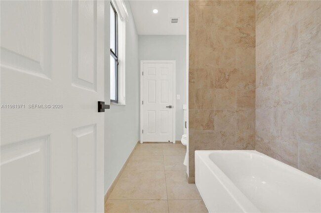 Building Photo - 5880 NW 104th Path