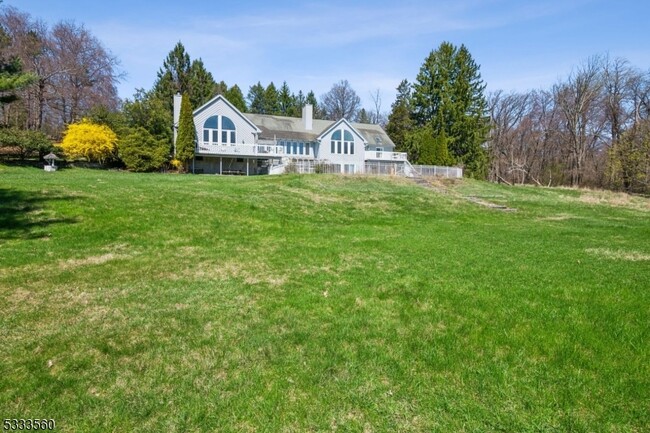 Building Photo - 35 Stony Brook Rd