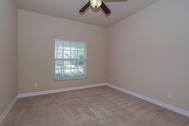 Building Photo - 5561 57th Way