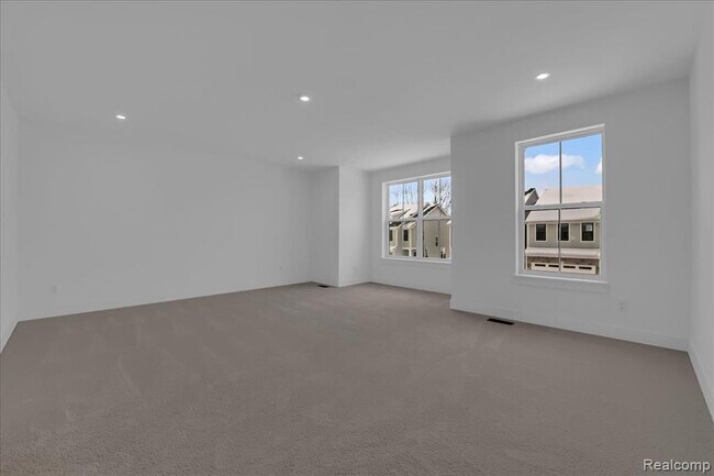 Building Photo - 10790 Barrett