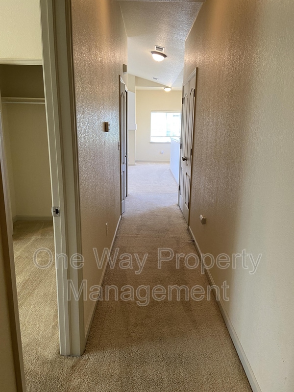 Building Photo - 6607 W 3rd St