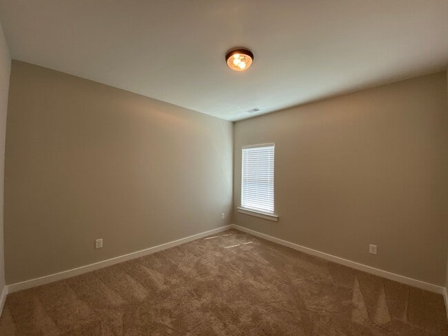 Building Photo - Home for Rent in Thorsby, AL!!! Available to View with 48-hour notice!!!