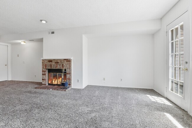 Building Photo - 5041 Garrison St