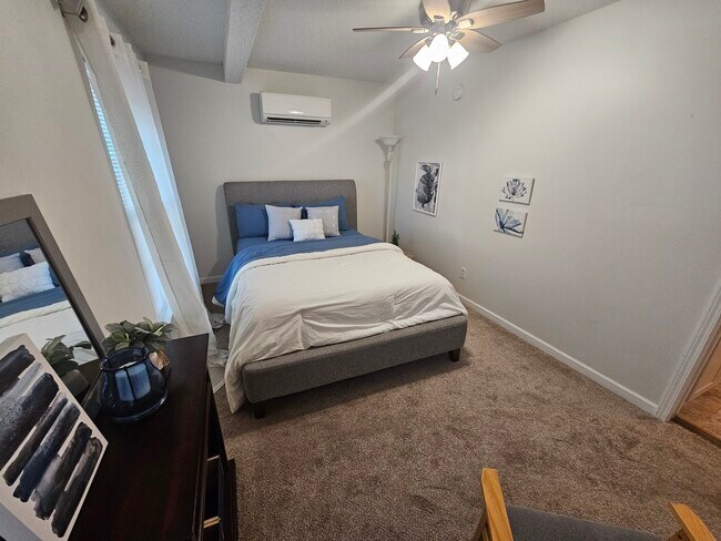 Building Photo - 104 Timberwood Ln