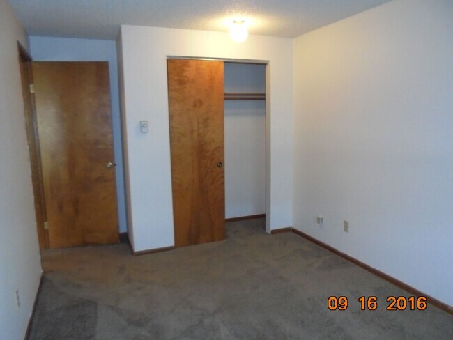 Building Photo - 312 NE 24th St