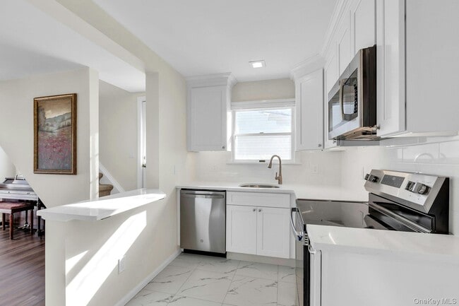 Building Photo - 26 Namkee Ln