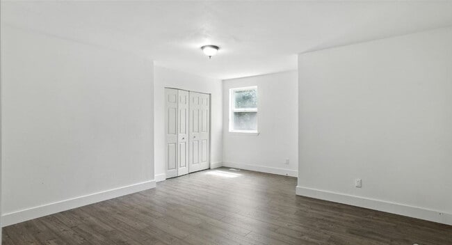 Building Photo - East Renton near Lake Kathleen MIL home - ...