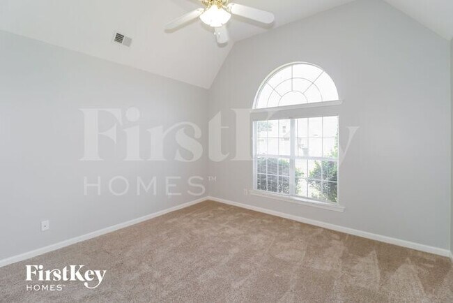 Building Photo - 1225 Harpeth Dr