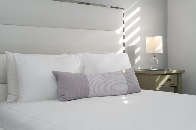 Building Photo - 20075 SW 87th Pl