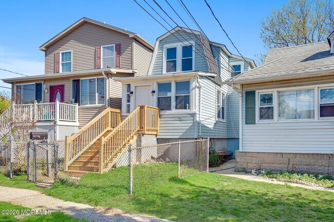 Building Photo - 3 Monmouth Ave