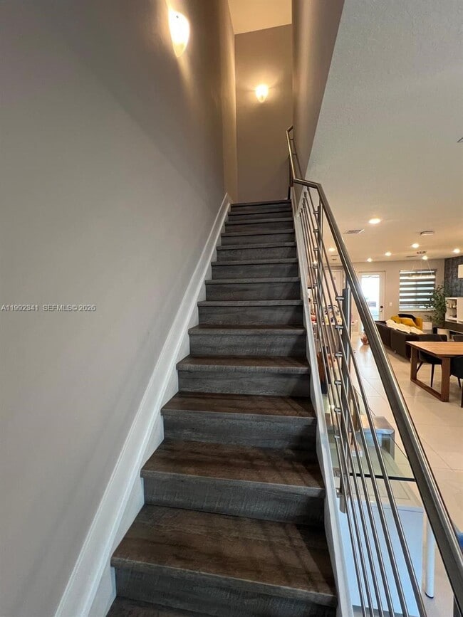 Building Photo - 10355 NW 66th St