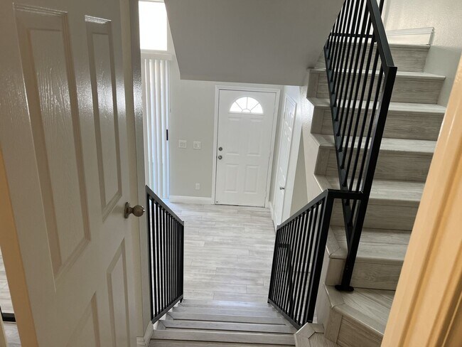 Building Photo - Spacious-Bright 3 Bedroom 2.5 Two story Ba...