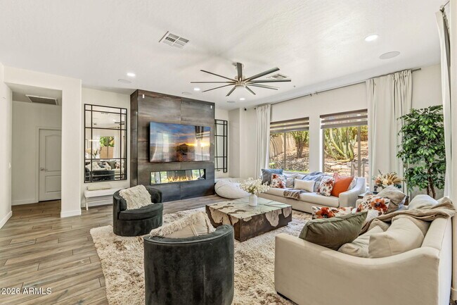 Building Photo - 10840 E Bahia Dr