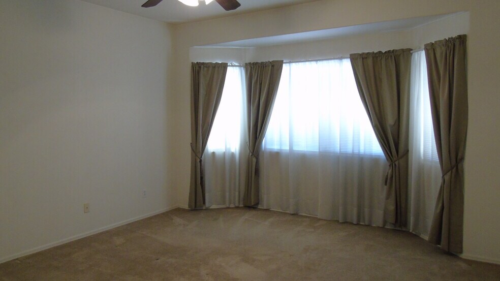 Primary Bedroom - 8763 W State Ave