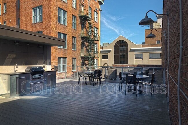 Building Photo - 111 Kirk Ave SW