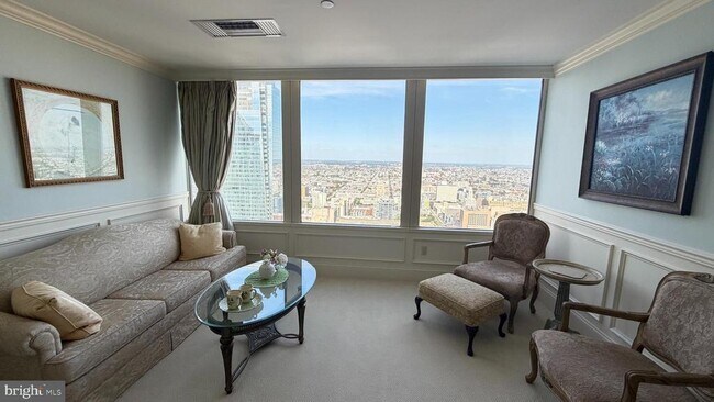 Building Photo - 50 S 16th St