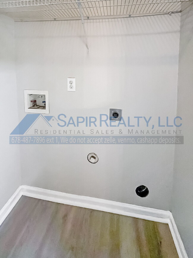 Building Photo - 6110 Camden Forrest Cove