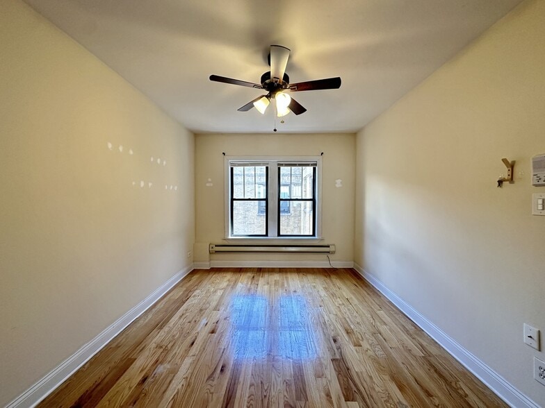Building Photo - 2851 N Orchard St