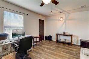 Building Photo - 1325 Vernon Dr