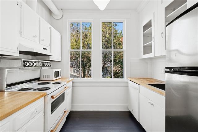 Building Photo - 858 Wilson Dr