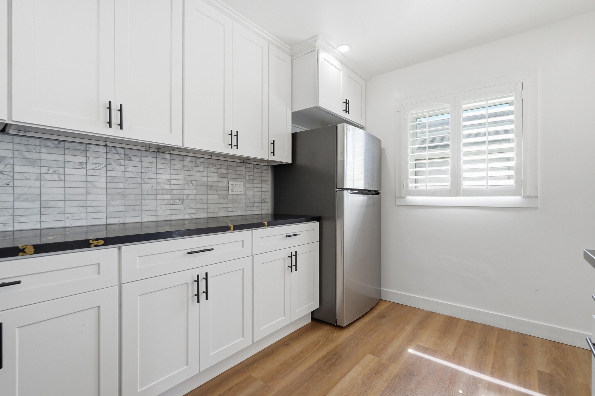 Building Photo - 6616 Denver Ave