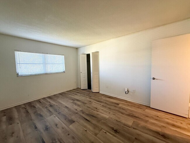 Building Photo - 820 Virginia St