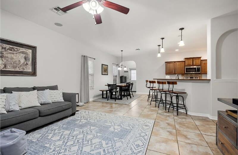 Building Photo - 2606 Las Brisas St