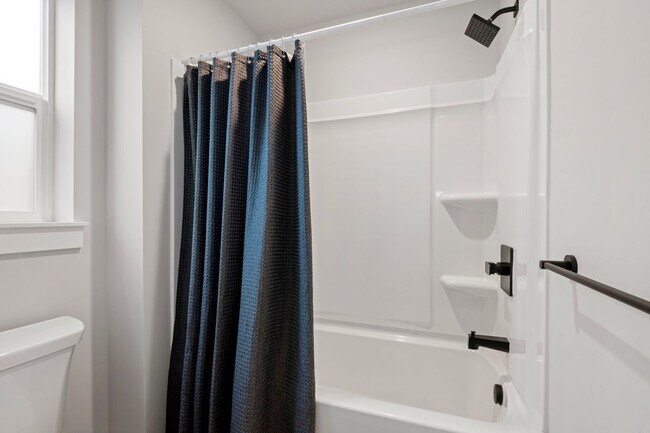 Building Photo - 20852 SE Denver Dr