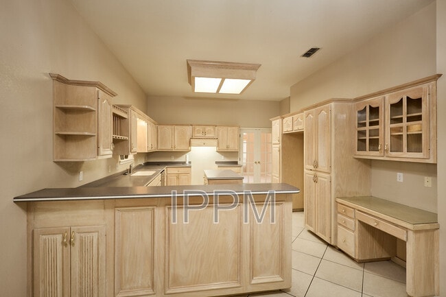Building Photo - 1309 Summerfield Ln
