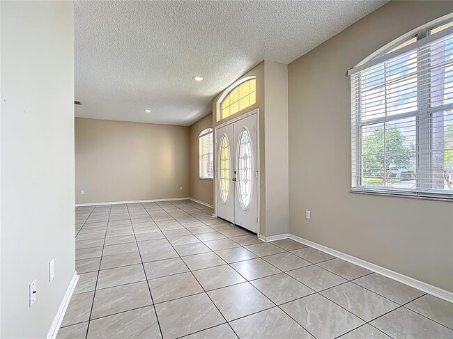 Building Photo - 610 Terranova Dr