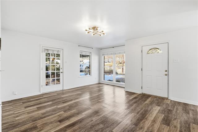 Building Photo - 6914 San Mateo Blvd