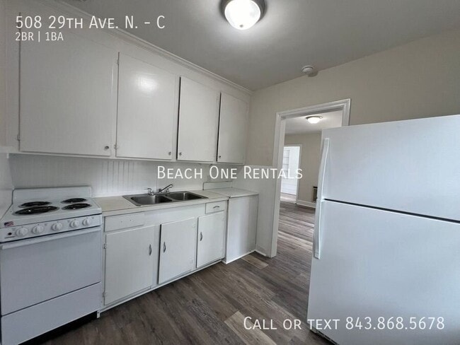 Building Photo - 508 29th Ave N