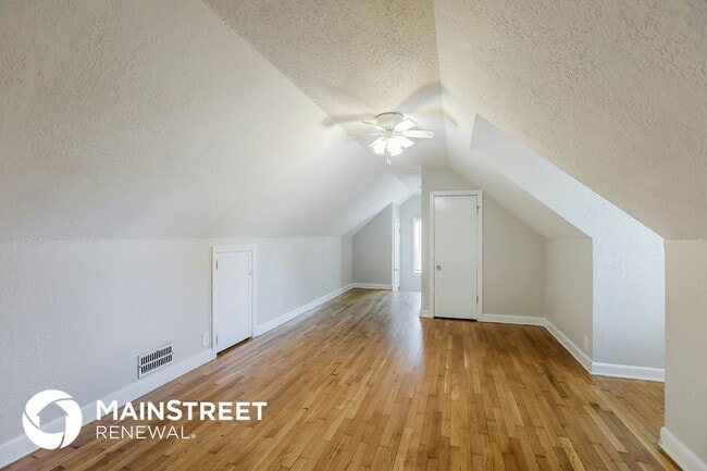 Building Photo - 5212 N Spruce Ave