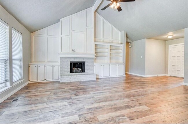 Building Photo - 3-Bedroom Home with Spacious Yard in Norman