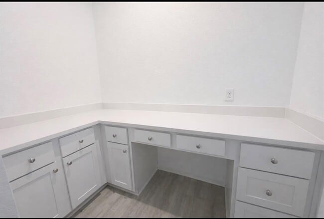 Building Photo - 20707 John Gill Dr