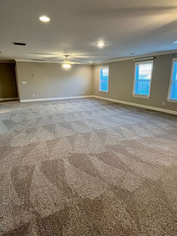 Building Photo - 9739 Valley Springs Dr