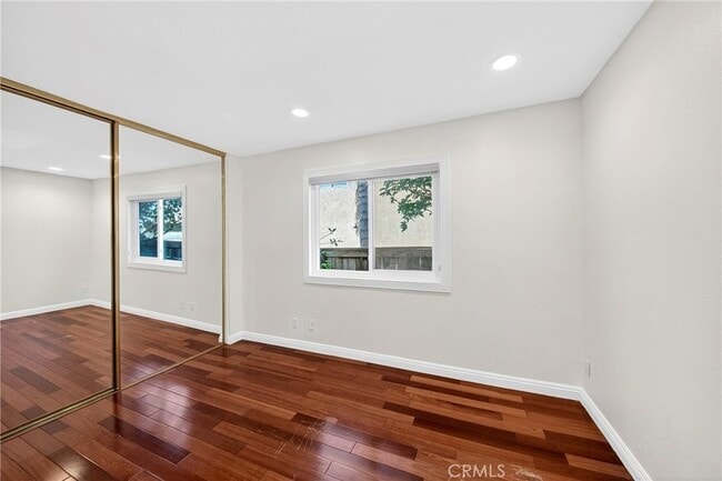 Building Photo - 3355 Sterling Dr