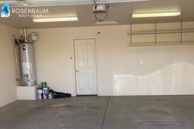 Building Photo - 8049 E Jacque Dr