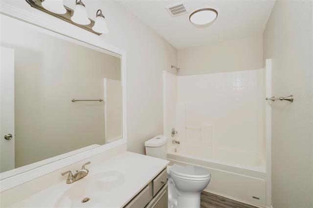 Building Photo - 4201 S Coral Springs Dr