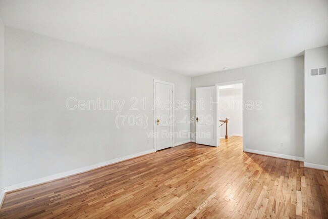 Building Photo - 1510 S Edgewood St