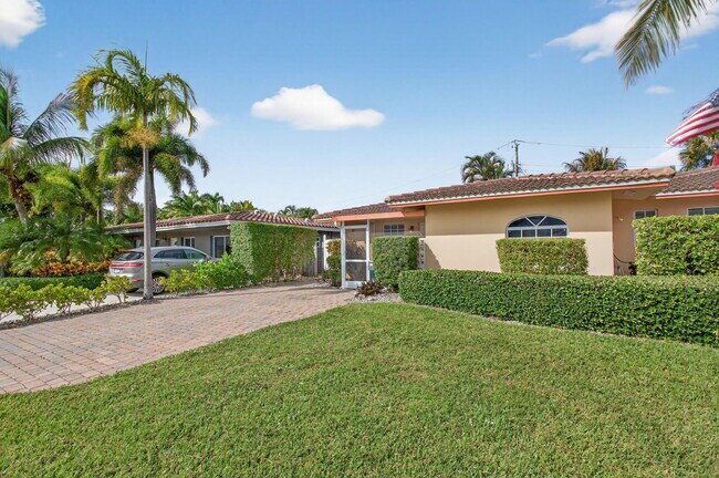 Building Photo - 3207 Marine Dr