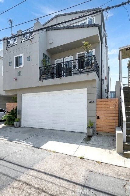Building Photo - 433 Marine Pl