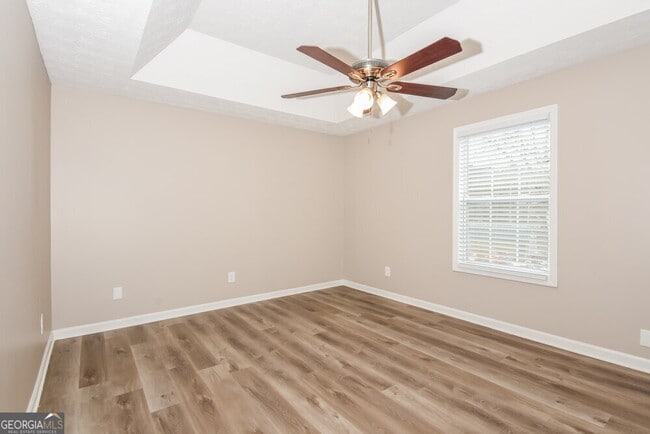 Building Photo - 563 Caloosa Cove SW
