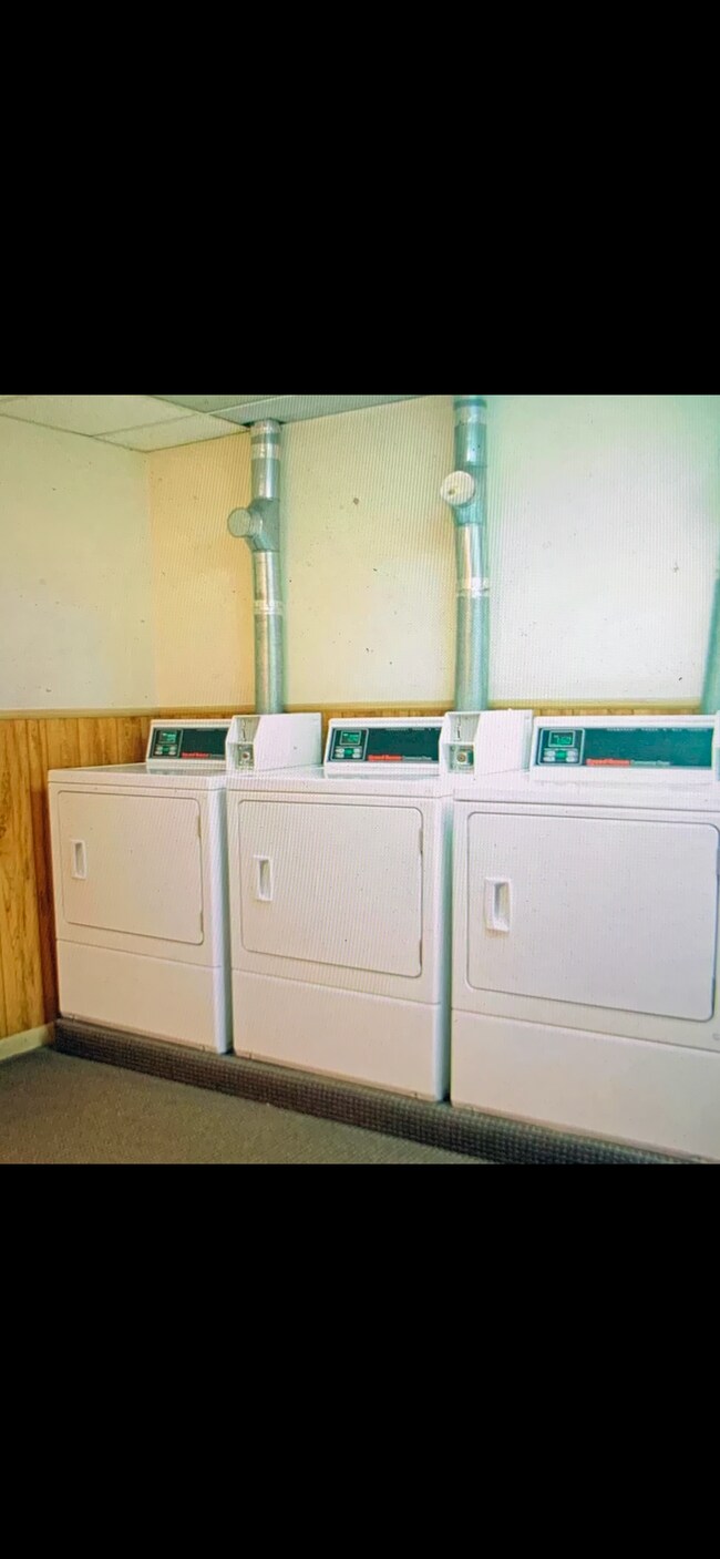 Building Photo - 3421 W Chester Pike