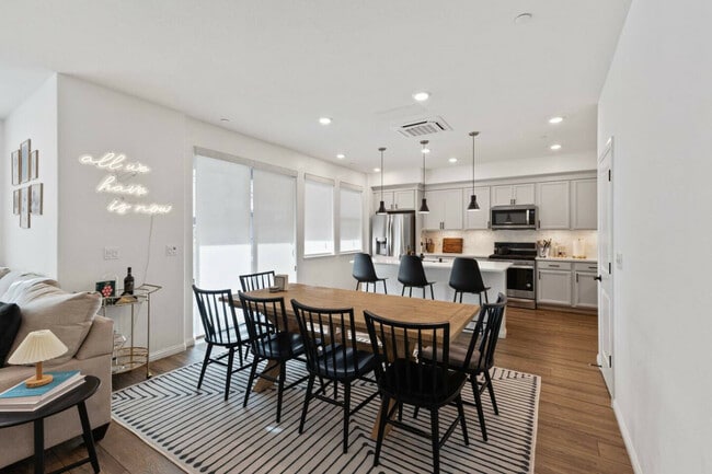 Building Photo - 5723 Synergy Ct